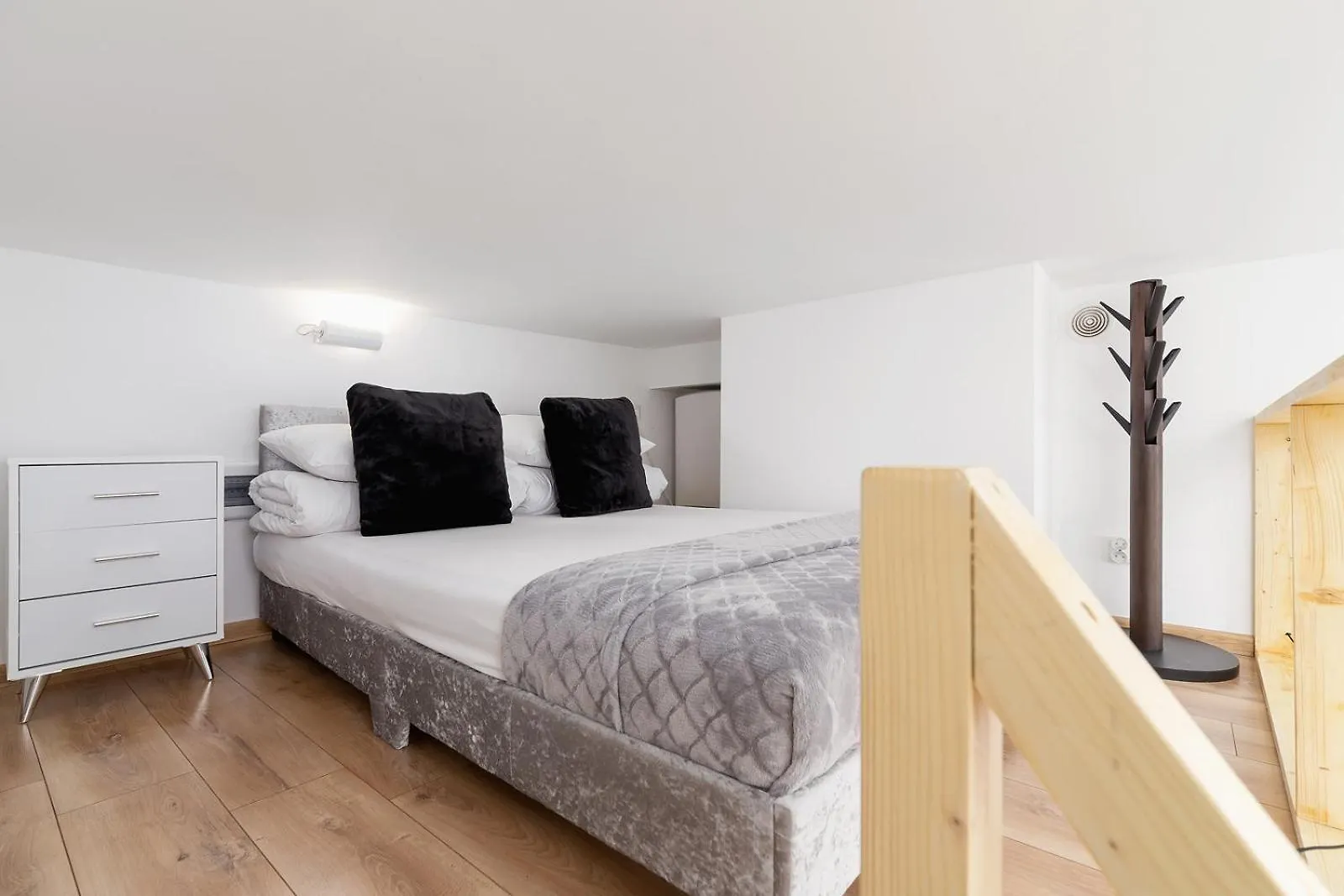 Apartment With Mezzanine - Radziwillowska 27 Krakow